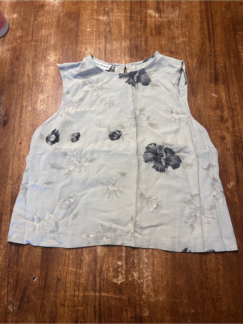 Vtg Rene Rowan Sleeveless Floral Print Top in gray